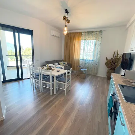 Prestige - Radhime Lägenhet Vlorë